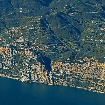 Casa vacanze Casa Lauretta Holideal Tremosine