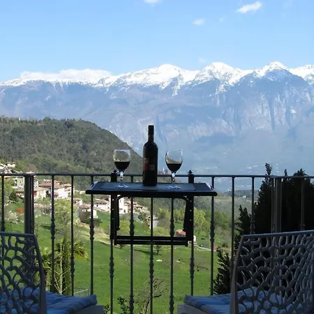 Casa Lauretta Holideal * Tremosine